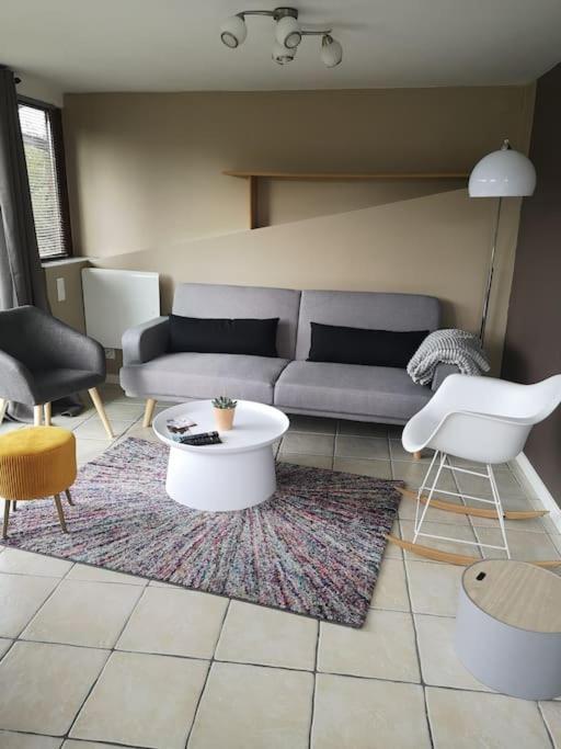 Confortable Maison A La Campagne Les Fougeres Exterior foto